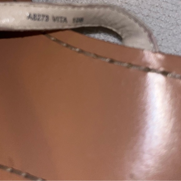 Coach Sandals, lLght Cram or White color, size 10M - Picture 8 of 11